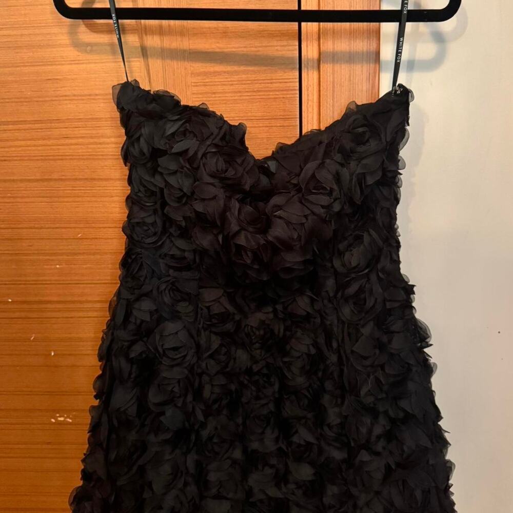 Strapless mini dress with rose shaped ruffles